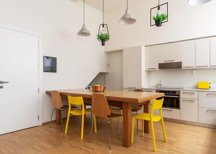 La Casa Colorata - Flats In - Bocconi Milán