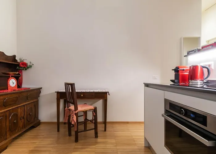 La Casa Colorata - Flats In - Bocconi *