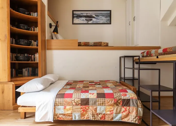 La Casa Colorata - Flats In - Bocconi * Milaan