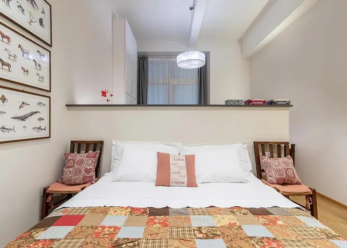 La Casa Colorata - Flats In - Bocconi Apartmán