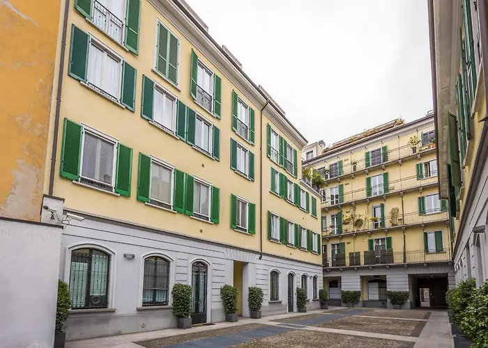 The Orange Attic - Navigli Area * מילאנו