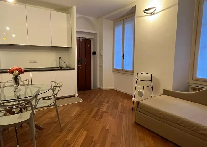 Casa Vercelli Delizioso Bilocale Moderno Nella Vecchia 아파트 밀라노