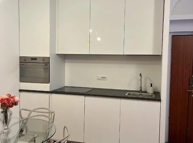 Casa Vercelli Delizioso Bilocale Moderno Nella Vecchia