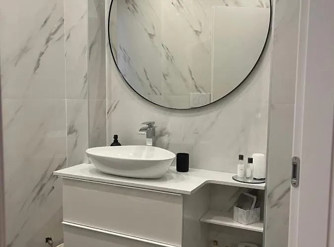 Casa Vercelli Delizioso Bilocale Moderno Nella Vecchia