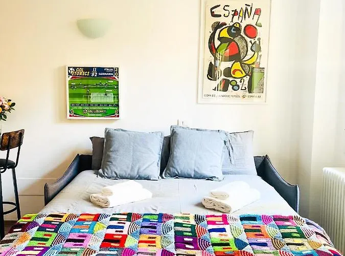 The Mundial - Bosco Verticale View *