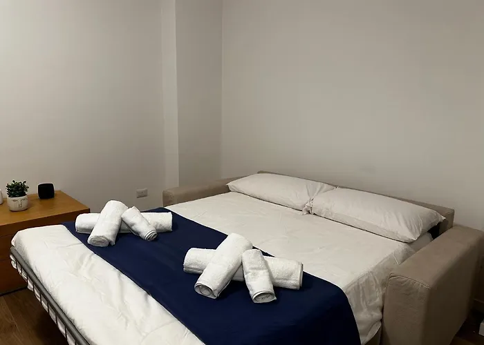 Lägenhet 15min Metro Duomo - Rho Fiera - Skyscraper Kitchen *