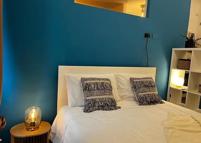 아파트 Regina Ai Navigli - Sky Tv, Wifi And Breakfast Box 밀라노