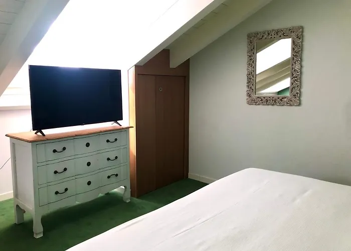 Antica Leonardo Milan