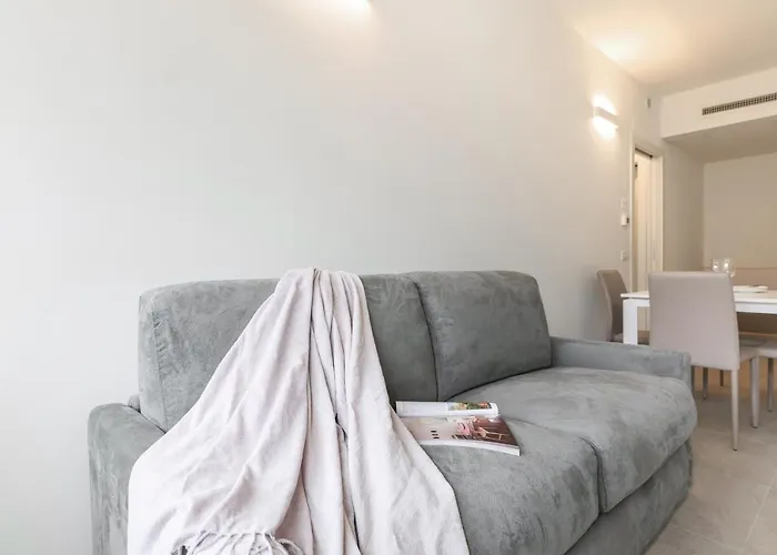 Contempora - Rosellini 6a * 米兰