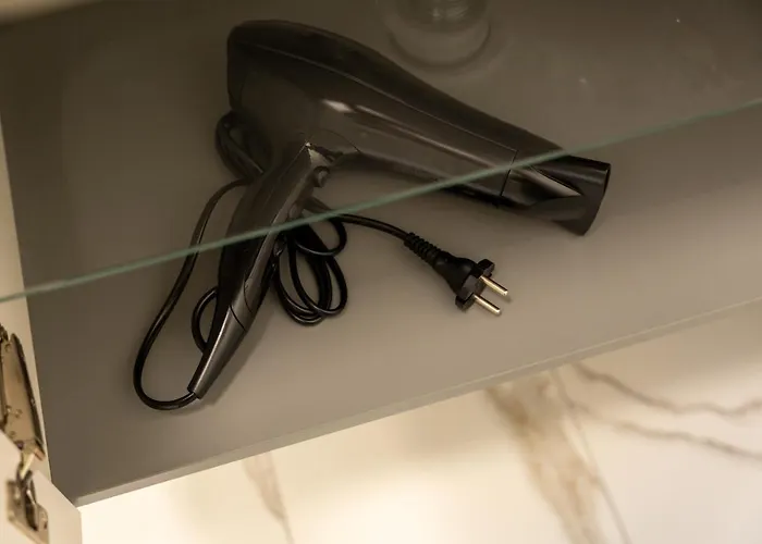 Lägenhet 15min Metro Duomo - Rho Fiera - Skyscraper Kitchen Milano