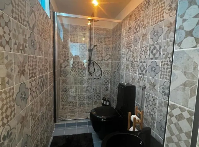 Regina Ai Navigli - Sky Tv, Wifi And Breakfast Box 아파트