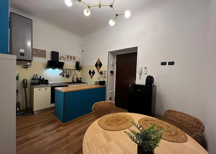 Regina Ai Navigli - Sky Tv, Wifi And Breakfast Box * Milano