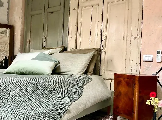 Charming And Design Attic Loft In Coolest Area Navigli Ticinese * 밀라노
