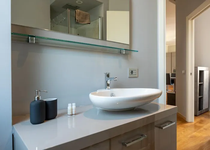 Appartamento 5 Min Duomo Luxury In Brera Design District Milano