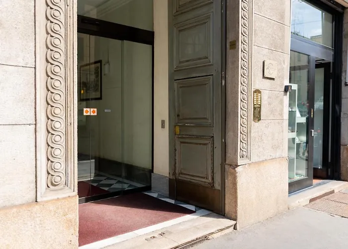 Appartamento 5 Min Duomo Luxury In Brera Design District