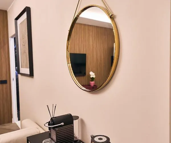 Luxury & Central *