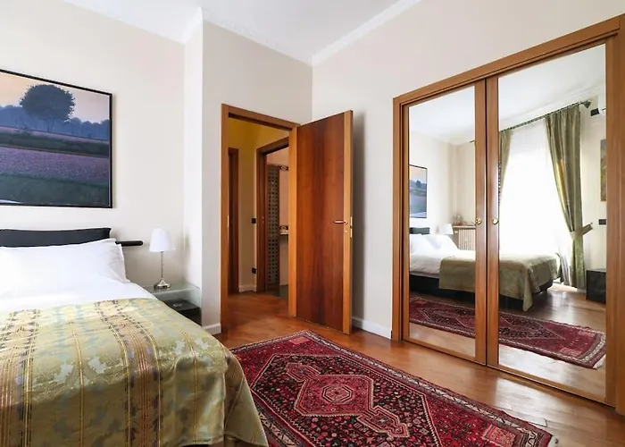 Large And Elegant In Missori Duomo דירה מילאנו