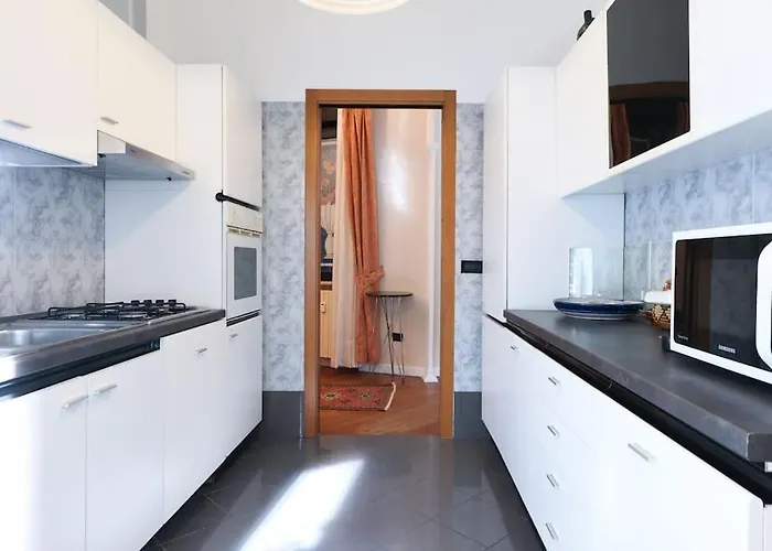 דירה Large And Elegant In Missori Duomo