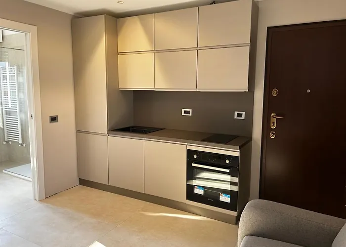 R39 Attic With Terrace And Private Parking * 밀라노