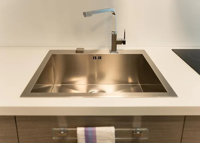 15min Metro Duomo - Rho Fiera - Skyscraper Kitchen Lägenhet