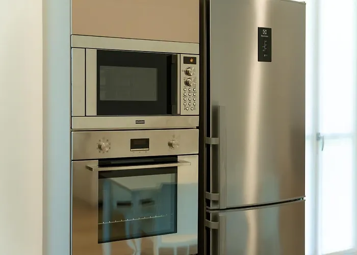 Daire 15min Metro Duomo - Rho Fiera - Skyscraper Kitchen Milano