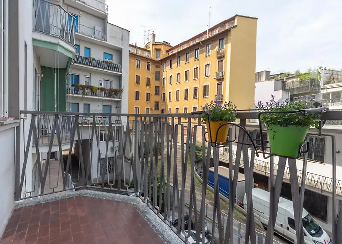 House Romana Center *