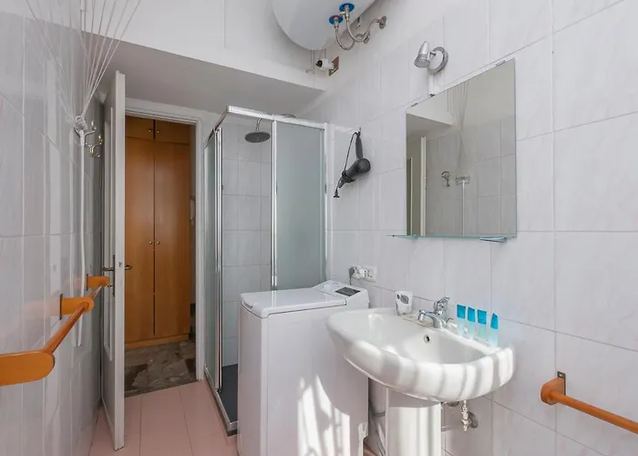 I Host - Puglie 17 * Milano