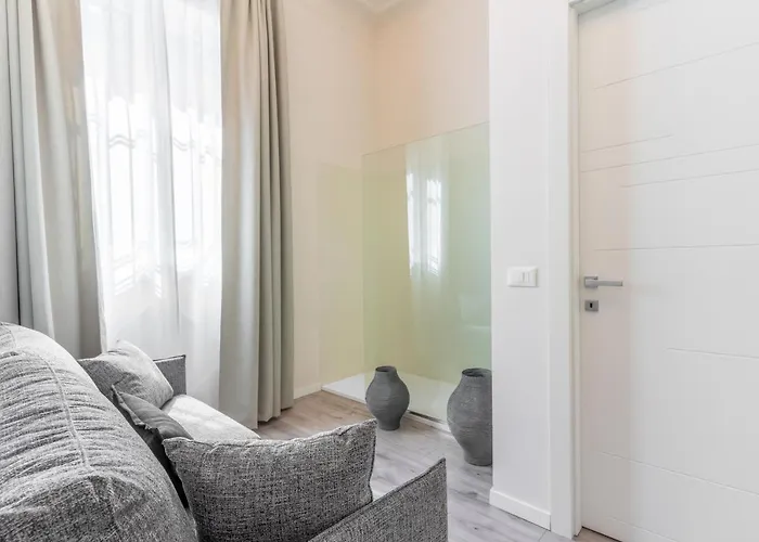 Meneghina Foresteria Lombarda 3*