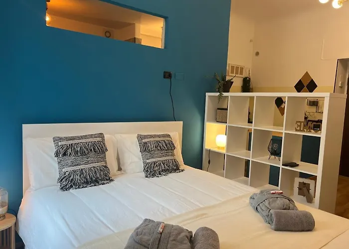 Regina Ai Navigli - Sky Tv, Wifi And Breakfast Box * 밀라노