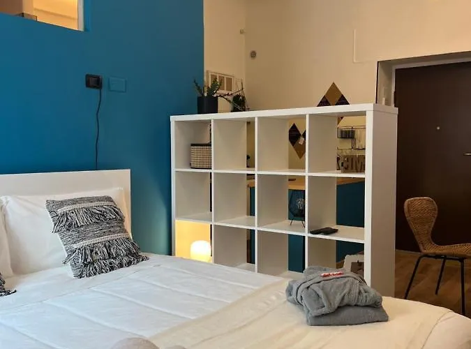 아파트 Regina Ai Navigli - Sky Tv, Wifi And Breakfast Box *