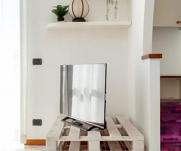 Stazione - Ariel - Luminoso Con Terrazzo Fino A 6 Posti Letto *