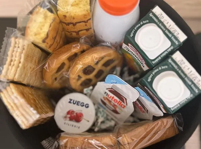 Regina Ai Navigli - Sky Tv, Wifi And Breakfast Box 아파트