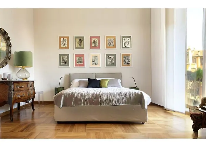Elegant San Babila ,5 Minutes From Duomo *