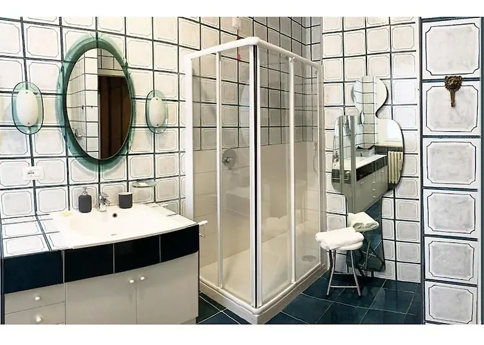 Elegant San Babila ,5 Minutes From Duomo * 米兰