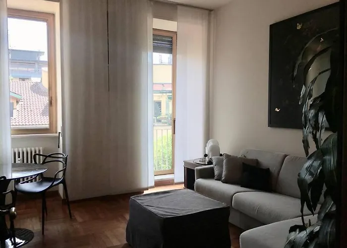 Elegant San Babila ,5 Minutes From Duomo