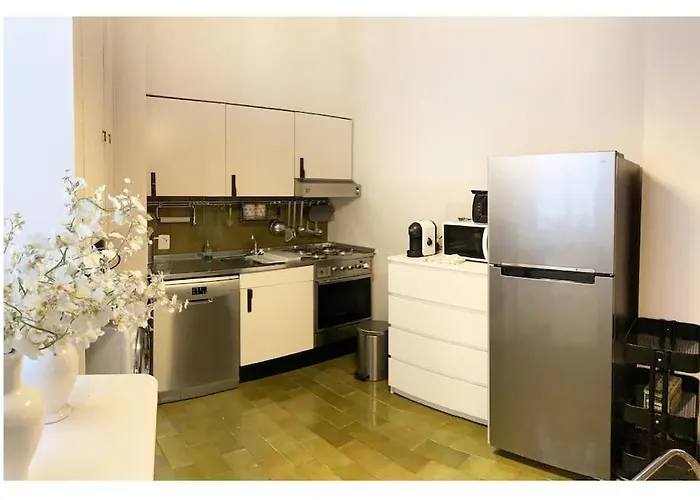 Elegant San Babila ,5 Minutes From Duomo