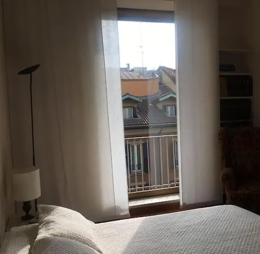 Elegant San Babila ,5 Minutes From Duomo Apartmán *