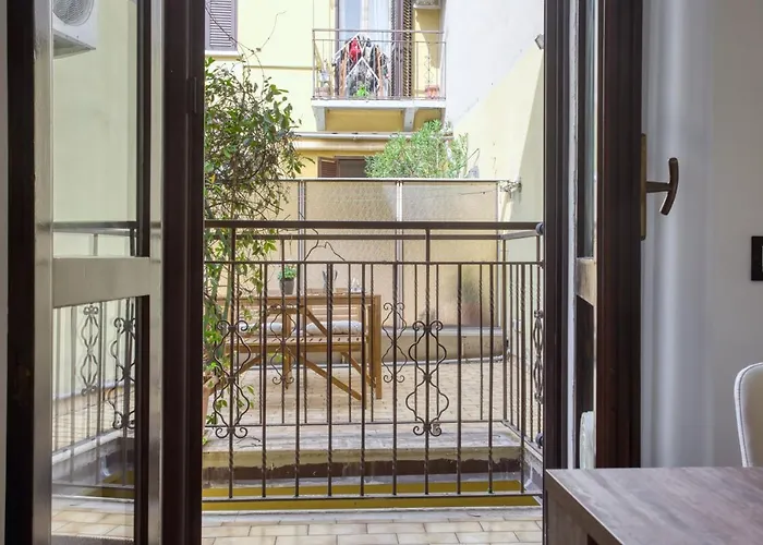 Joivy Tasteful Flat With Balcony *