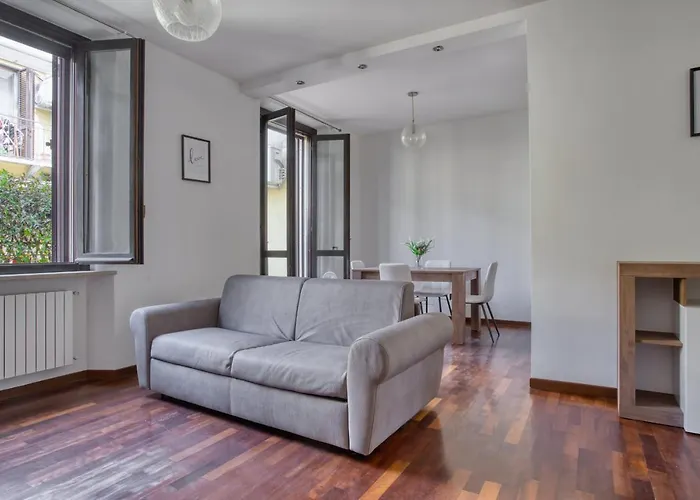 Joivy Tasteful Flat With Balcony Lägenhet Milano