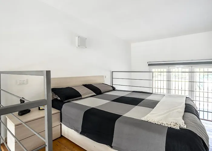 Navigli-duomo Exclusive Design Loft Su Due Piani Con Wifi Lägenhet *