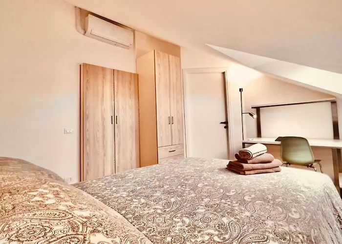 Urban House - Skylight House Navigli Center Apartment