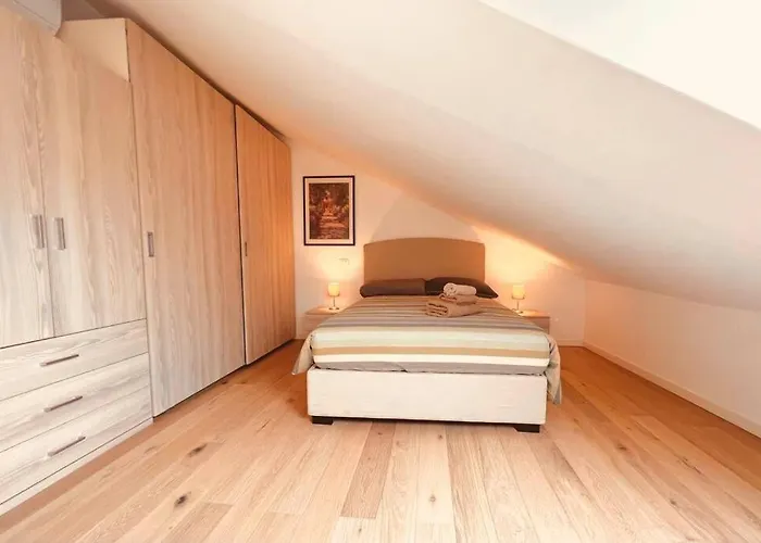 Urban House - Skylight House Navigli Center Apartment *