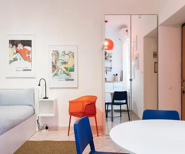 Xenia - Stylish Colorful Apt- Upbeat & Well-connected Area Lejlighed *