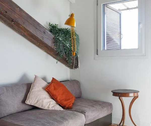Xenia - Newly Renovated Flat In Fiera Area * Milánó