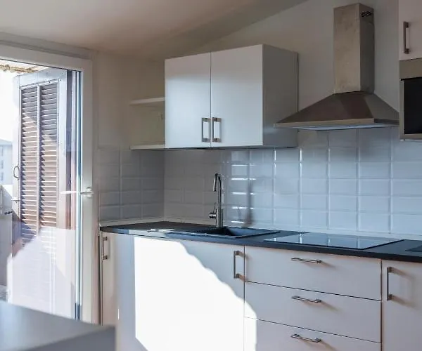 Xenia - Newly Renovated Flat In Fiera Area Mailand