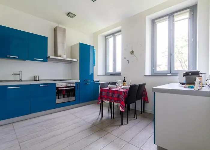 Lux Metro M2 * Milán