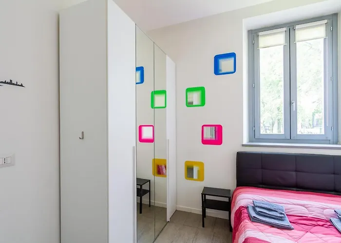 Lux Metro M2 * Milán