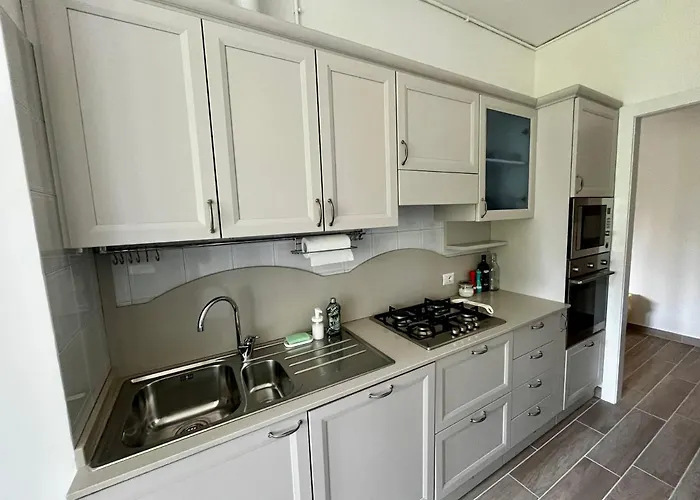 The Bright Place: Wide And Modern In Apartman Milánó