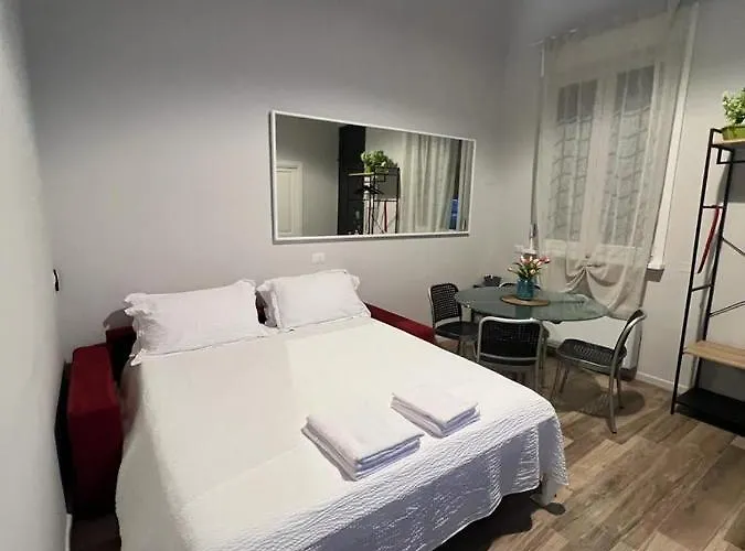 Fiori 3 Апартаменты Милан