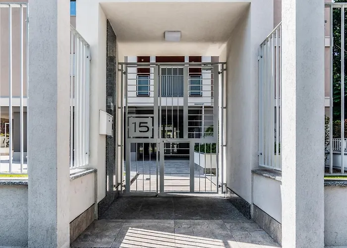 San Siro Con Garage Privato * מילאנו